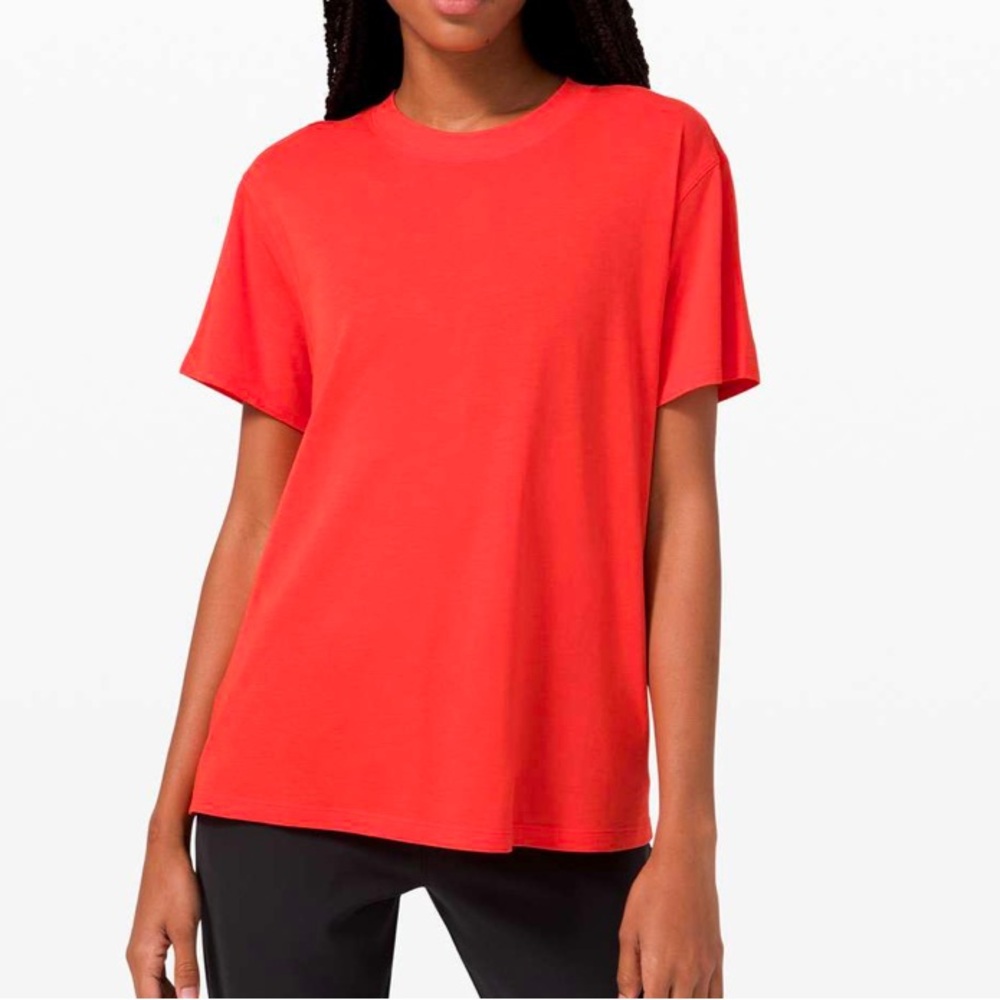 Lululemon All Yours Tee - Size 18 - Carnation Red EUC